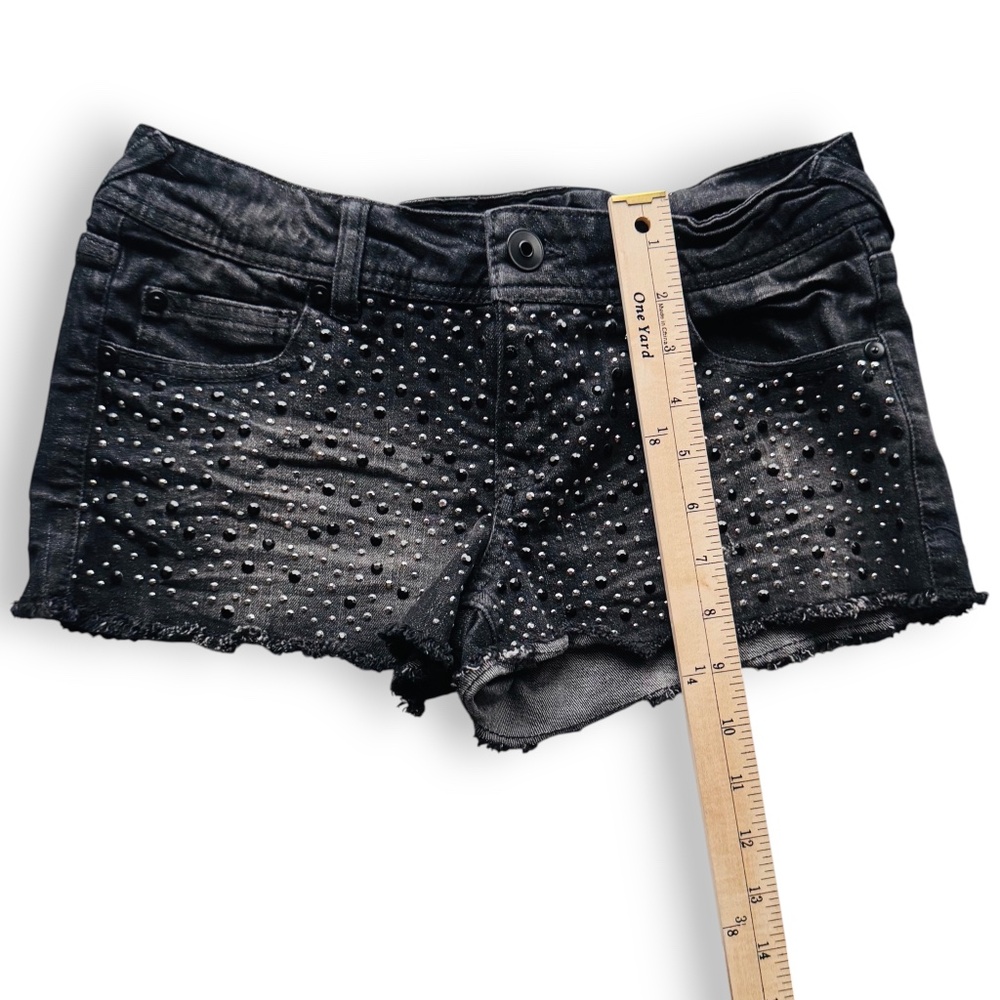 FOREVER 21 Premium Denim Black Rhinestone Studded Distressed Shorts Size 26 - Picture 5 of 7